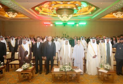 وزير شؤون البلديات والزراعة يشارك في حفل تكريم جائزة خليفة الدولية لنخيل التمر والابتكار الزراعي