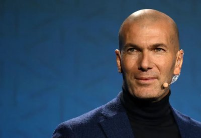 زيدان يؤكد عودته للتدريب.. ويحدد الدوري المحتمل