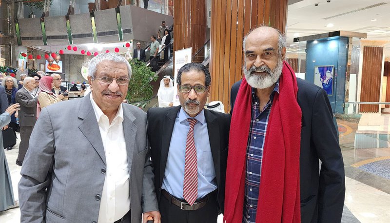 أمين صالح: أهدي فوزي بجائزة العويس الثقافية إلى كتّاب البحرين