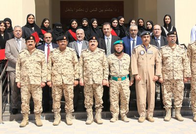 القضاء العسكري بقوة دفاع البحرين يختتم برنامج التدريب العملي للطلبة الحقوقيين‎