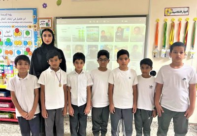 معلمة ترفع إتقان 120 طالباً للإنجليزية عبر إنتاج الفيديو
