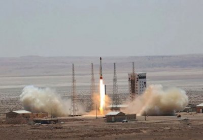 إيران تطلق قمرا اصطناعيا من روسيا.. دول قلقة لهذا السبب