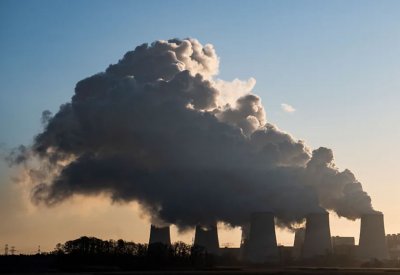 مستوى قياسي لانبعاثات الكربون المرتبطة بالطاقة في 2023