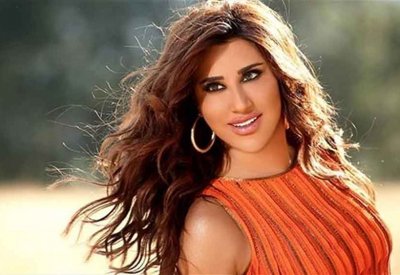 نجوى كرم تطير بصوتها الى دبي 