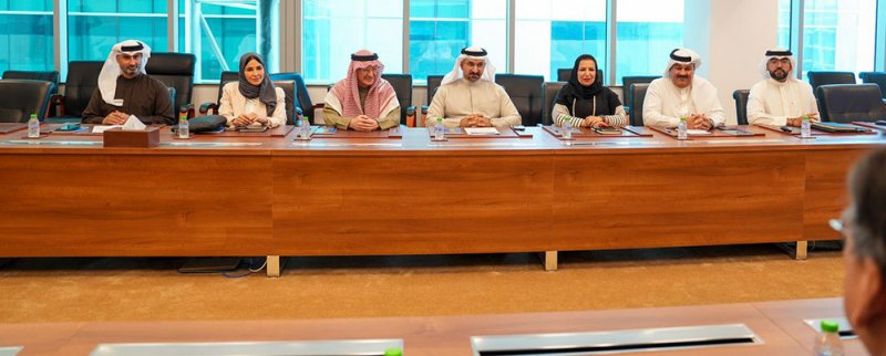 وزير الصناعة والتجارة يجتمع بوزير التجارة والتنمية الاقتصادية في هونغ كونغ