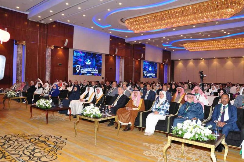 وزير التربية والتعليم يفتتح أعمال مؤتمر جامعة الخليج العربي للابتكار المفتوح والتحول الرقمي