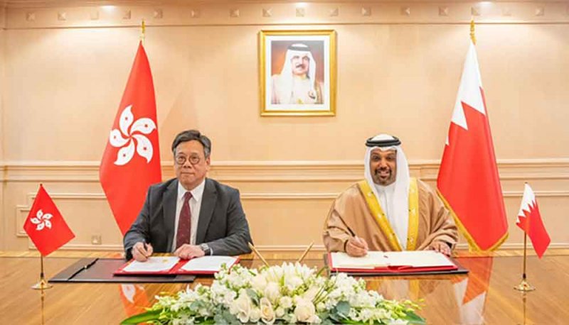 وزير "المالية" يؤكد على مواصلة تطوير مسارات التعاون الاقتصادي والتجاري والاستثماري بين مملكة البحرين وهونغ كونغ