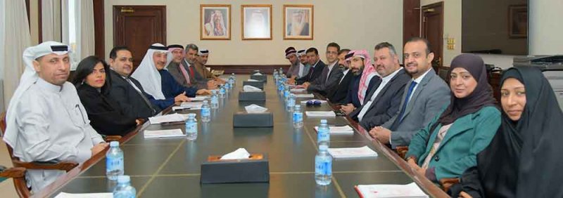 وزير العمل يلتقي الأمانة العامة للاتحاد العام لنقابات عمال البحرين 