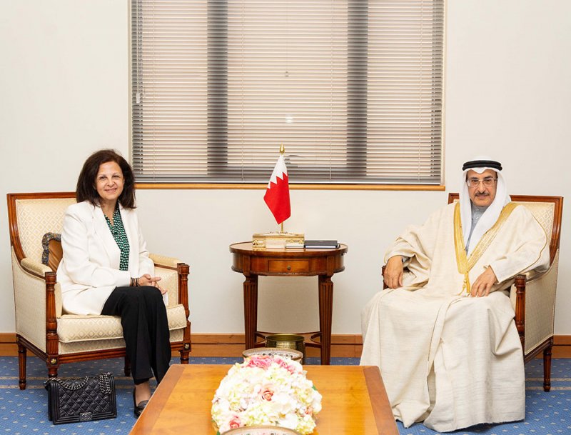 الشيخ خالد بن عبدالله ينوّه بالعلاقات البحرينية اللبنانية ويؤكد مواصلة تطويرها