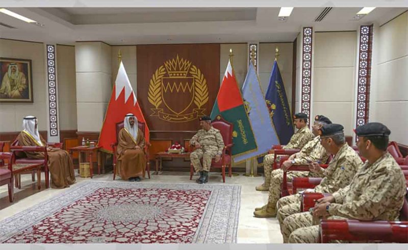القائد العام لقوة دفاع البحرين يستقبل سفير دولة الإمارات لدى مملكة البحرين بمناسبة تعيينه