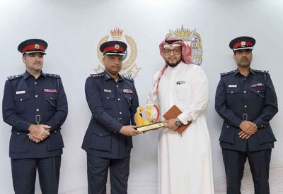 الإدارة العامة للمرور تكرم عددا من السواق المثاليين