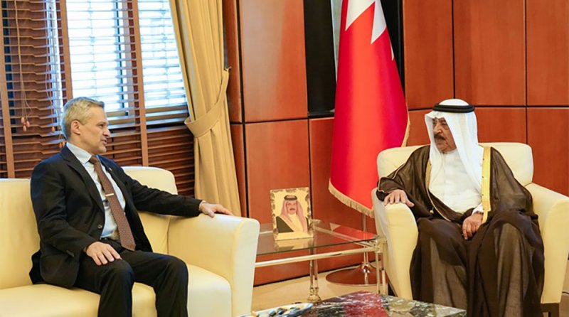 وزير الديوان الملكي يستقبل سفير روسيا الاتحادية الصديقة