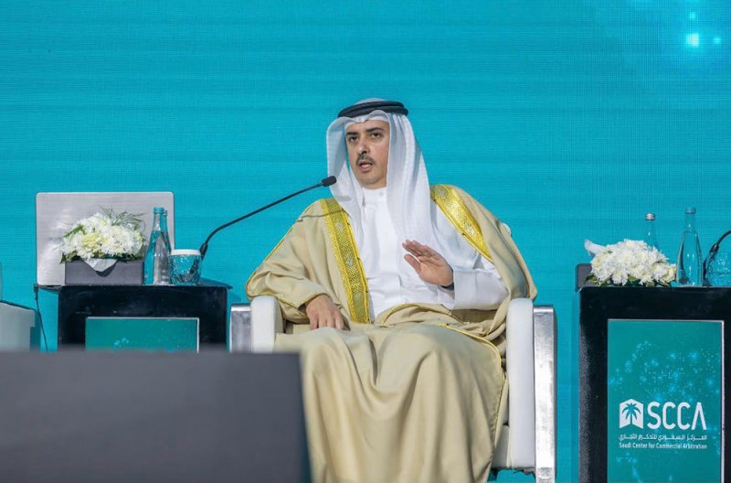 وزير "العدل": البحرين توفر بنية قانونية وإجرائية مساندة للتحكيم التجاري