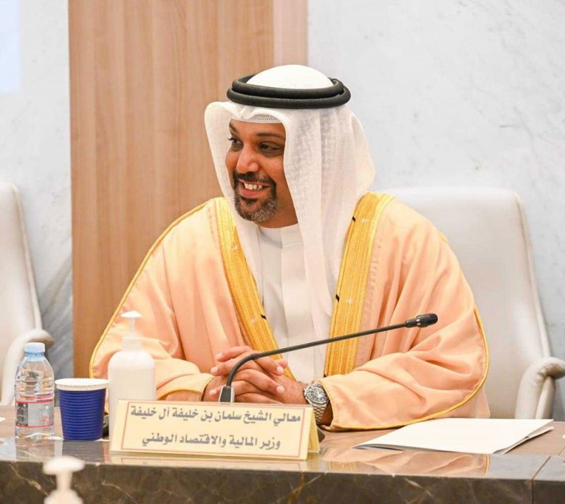 وزير “المالية”: “اليوبيل الفضي” محطة تاريخية مضيئة في تاريخ البحرين