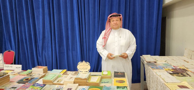 عماد عبيد.. الكتب الإلكترونية لن تنافس الكتب التقليدية
