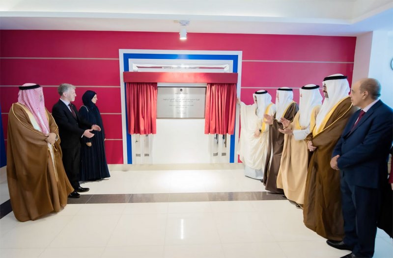 وزير التربية والتعليم يفتتح المبنى الجديد لمدرسة العاصمة