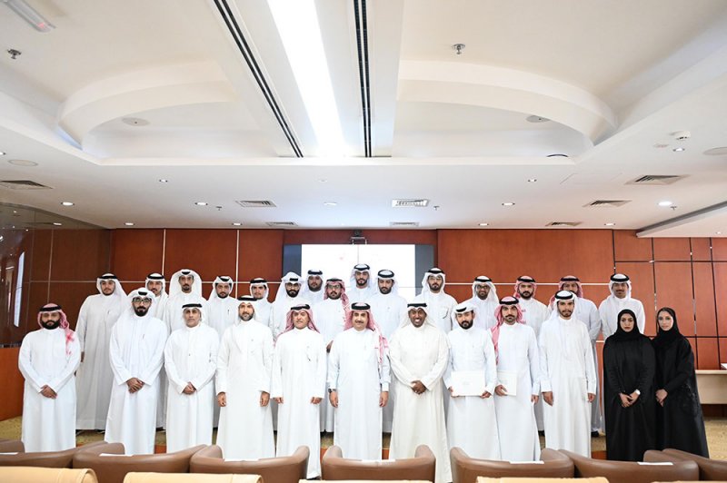 النائب العام يلتقي بمساعدي النيابة العامة الجدد في ختام البرنامج التدريبي