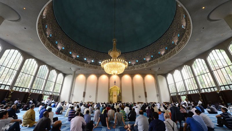 بريطانيا تخصّص 117 مليون استرليني لحماية الجالية المسلمة