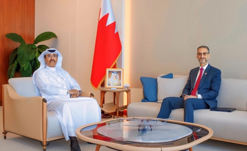 وزير المواصلات والاتصالات يستقبل سفير الولايات المتحدة الأمريكية لدى المملكة