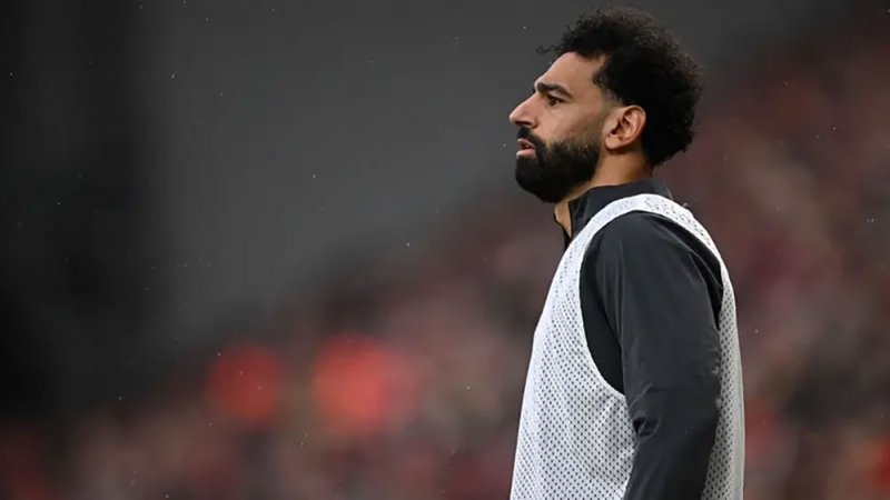 ميدو يشغل المصريين.. زعم أن الإخوان كادوا يجندون محمد صلاح