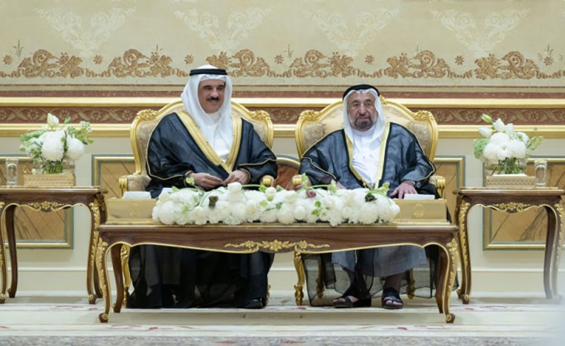 حاكم إمارة الشارقة يستقبل سفير مملكة البحرين لدى دولة الإمارات العربية المتحدة