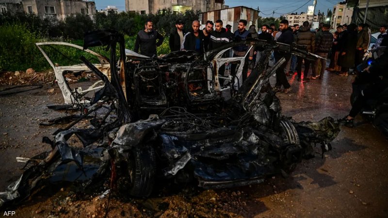 مقتل فلسطينيين في غارة جوية اسرائيلية بالضفة الغربية