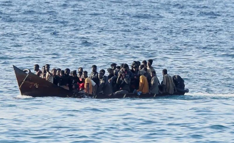 وصول أكثر من 600 مهاجر من أفريقيا لجزيرة "لامبيدوسا" الإيطالية