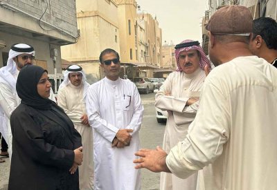 المسلم يزور العائلة المنكوبة في سترة