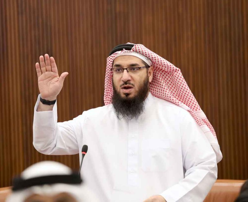 الحسيني: داعياً "الأعلى للصحة" بحث اتفاقيات الشراء الموحد للأدوية مع الدول المجاورة 