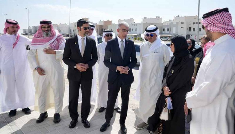 وزيرا "البلديات" و"الأشغال" يتفقدان مشاريع تطوير البنية التحتية والمشاريع البلدية في الدائرة العاشرة بالجنوبية
