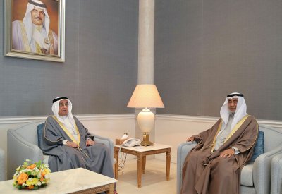 سمو الشيخ محمد بن مبارك يستقبل وزير شؤون مجلسي الشورى والنواب