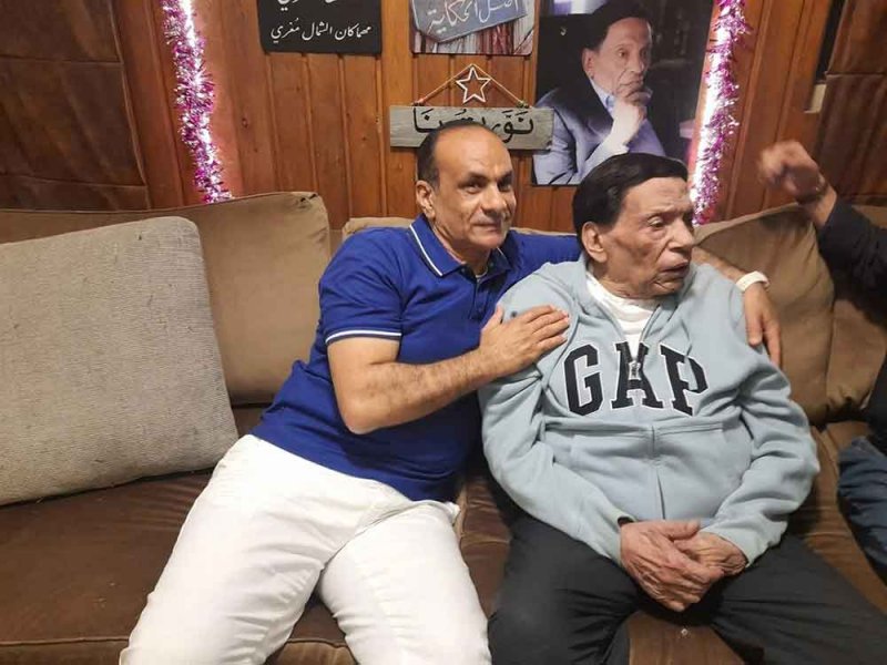 ماذا يفعل عادل إمام بعد الاعتزال؟