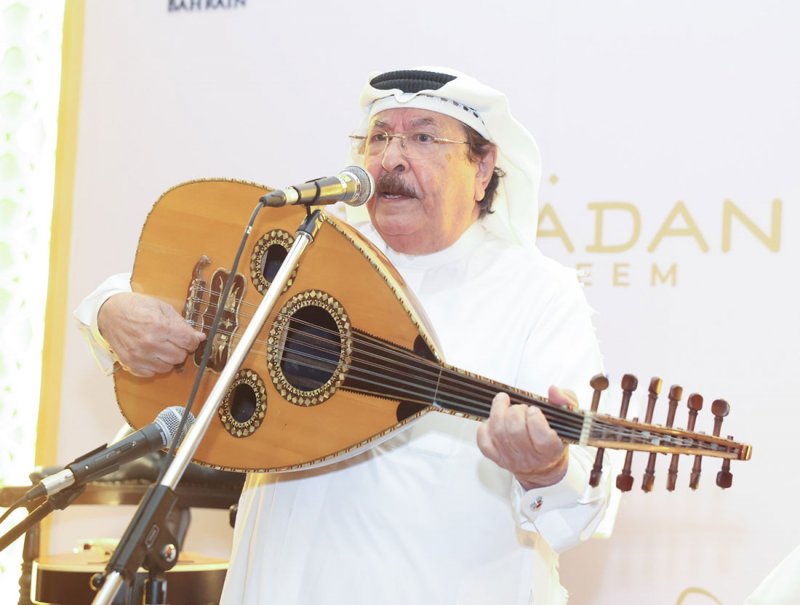 خيمة فندق الخليج تحتفي بعميد الأغنية الخليجية أحمد الجميري