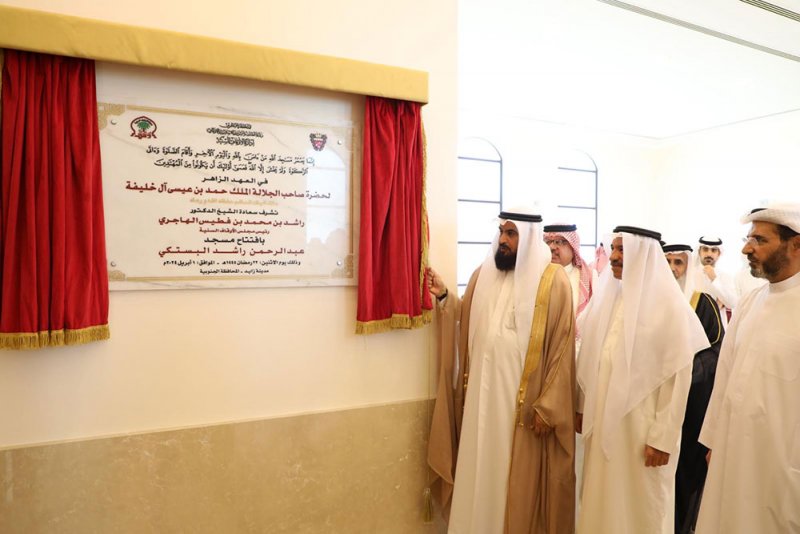 رئيس مجلس الأوقاف السنية يفتتح مسجد عبدالرحمن بن راشد البستكي