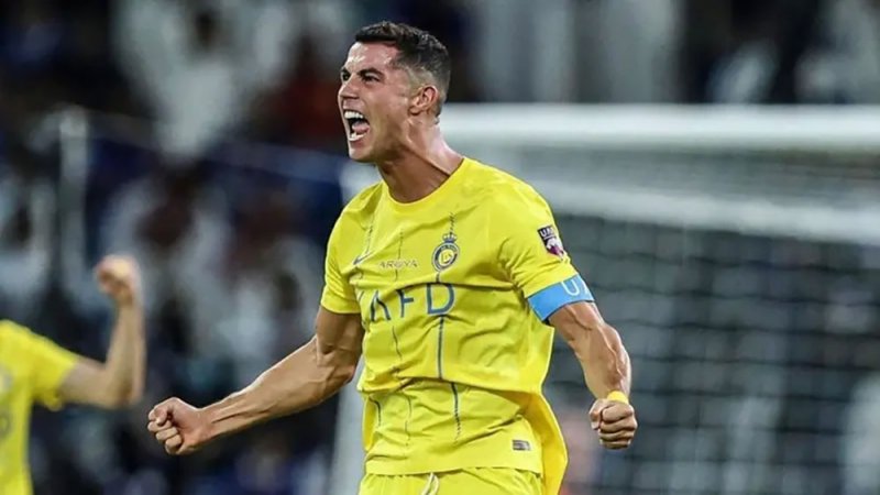 رقم "تاريخي" غير مسبوق ينتظر رونالدو بقميص النصر السعودي