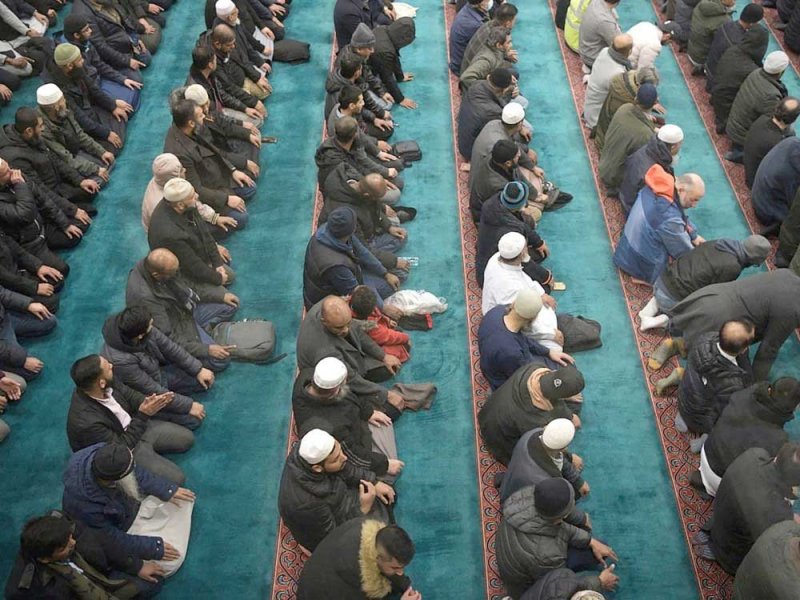 المسلمون في بريطانيا.. كيف يقضون رمضان هذا العام