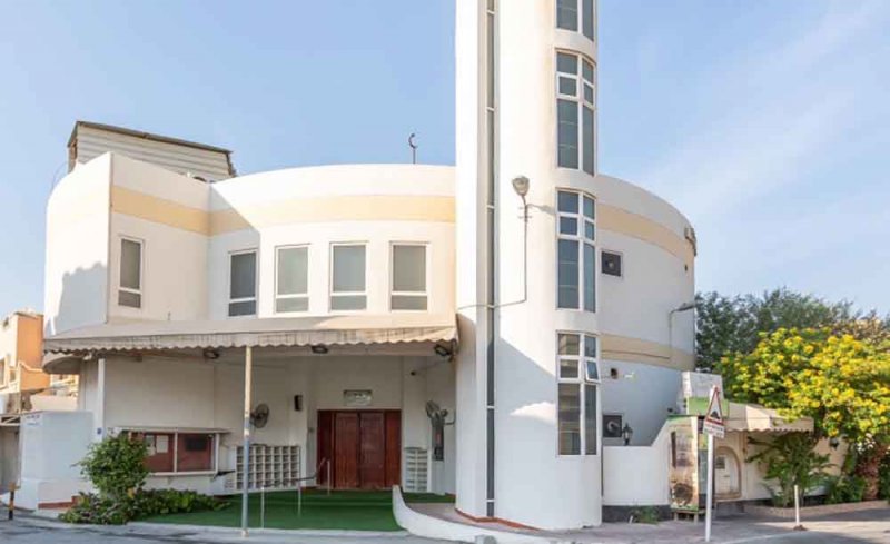 استكمال صيانة جامع بن درباس ومسجد أمهات المؤمنين بمحافظة المحرق