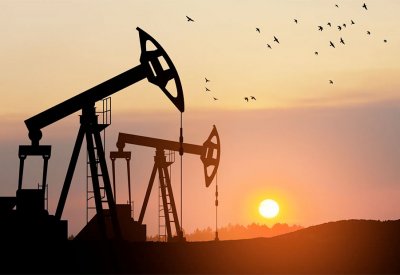 النفط يصعد بأكثر من 4% في أسبوع وسط مخاوف بشأن الإمدادات