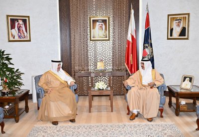 وزير الداخلية يبحث برامج التعاون الأمني مع معالي سفير البحرين لدى المملكة المتحدة