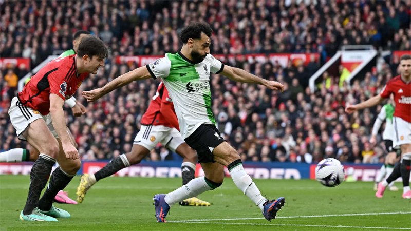 مباراة مثيرة في أولد ترافورد.. ليفربول يتعثر والدوري يشتعل