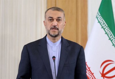 وزير خارجية إيران: إسرائيل ستتلقى الرد اللازم على هجوم دمشق