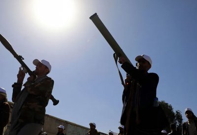 الجيش الأميركي يعلن إسقاط 11 مسيرة حوثية