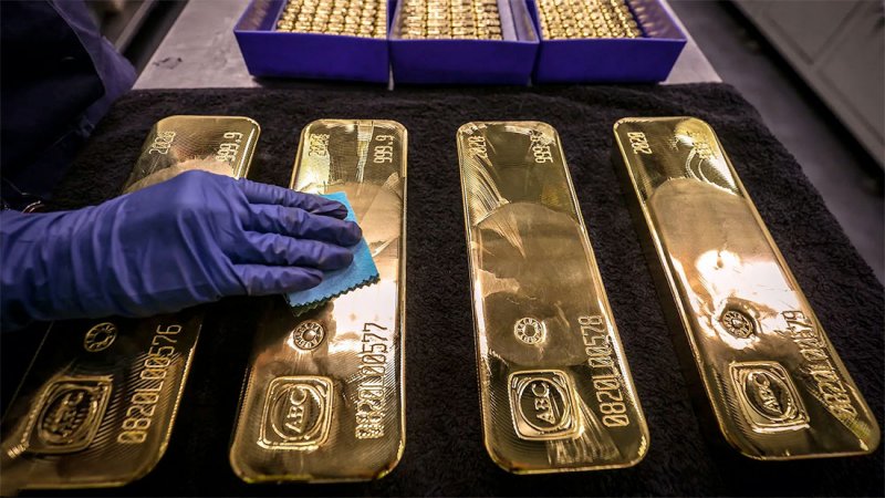 الذهب يواصل الارتفاع للأسبوع الرابع على التوالي