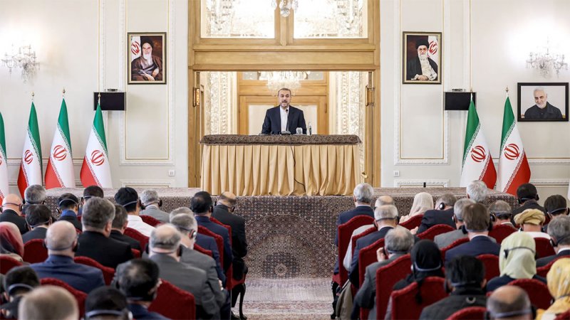 إيران تحذر إسرائيل والولايات المتحدة من الهجوم المضاد
