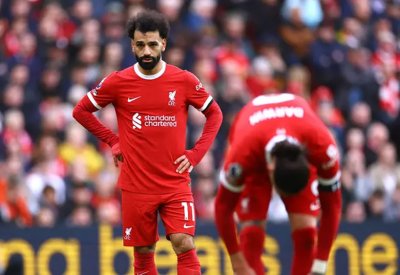 جماهير ليفربول تنقلب على صلاح: "غير مفيد" ويجب بيعه