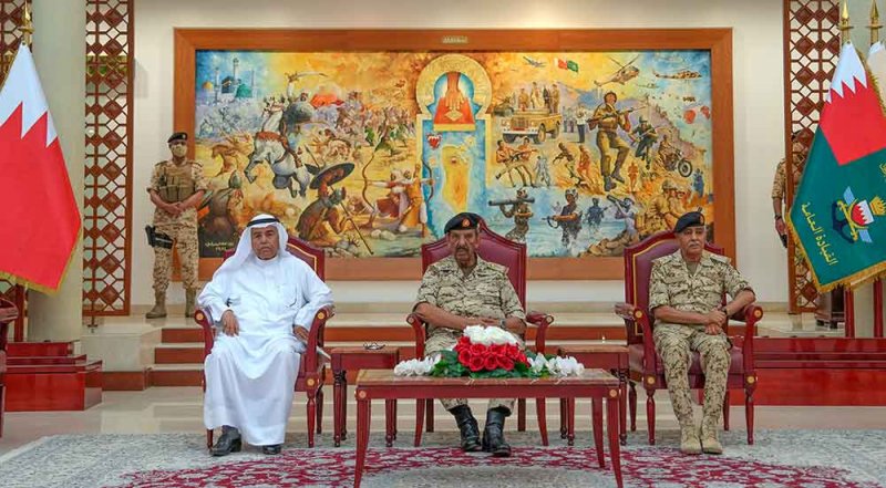 القائد العام لقوة دفاع البحرين يلتقي بعدد من كبار ضباط قوة دفاع البحرين‎