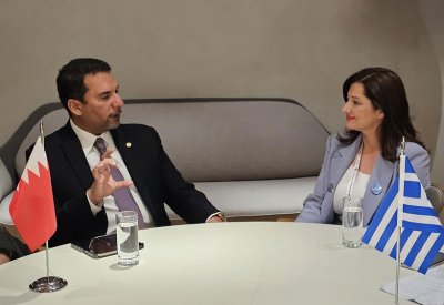 وزير النفط والبيئة يلتقي المبعوث الخاص لرئيس الوزراء اليوناني للمحيطات