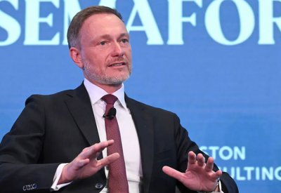 وزير ألماني يدعو لإصلاحات هيكلية للخروج من "البؤس" الاقتصادي