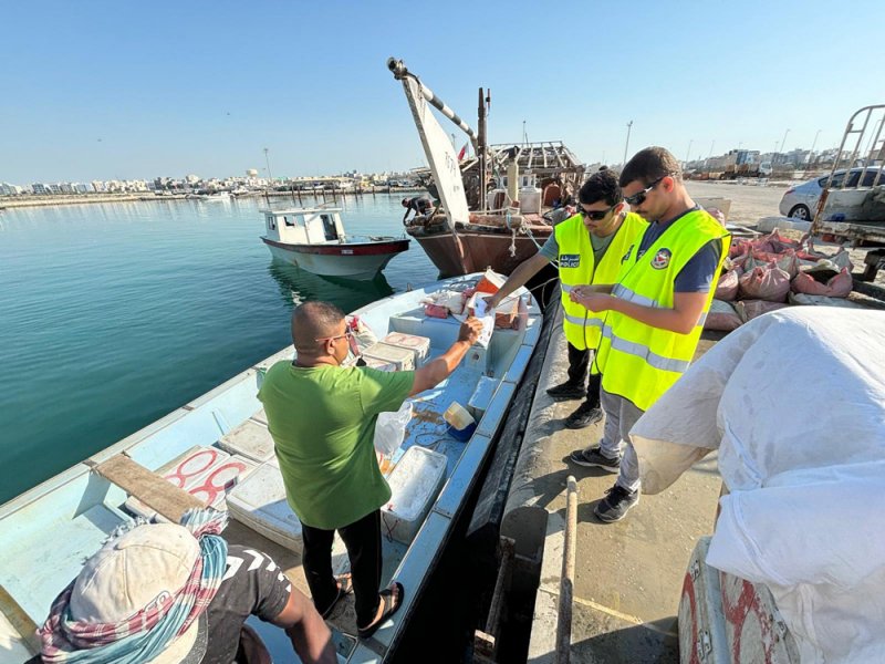 خفر السواحل تواصل حملاتها التفتيشية للتصدي للمخالفات البحرية