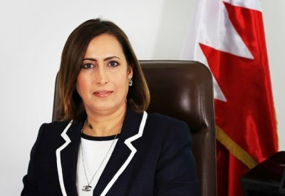 تثبيت عقود 80 طبيباً من الأطباء البحرينيين في مختلف التخصصات